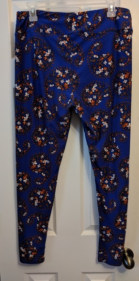 LuLaRoe Floral Tall & Curvy Leggings - Picture 2 of 8